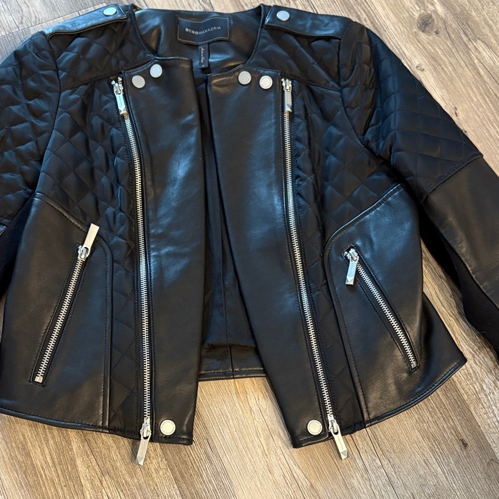 BCBGMaxAzria Black Leather Jacket Quilted Detail Size Small - Picture 4 of 13